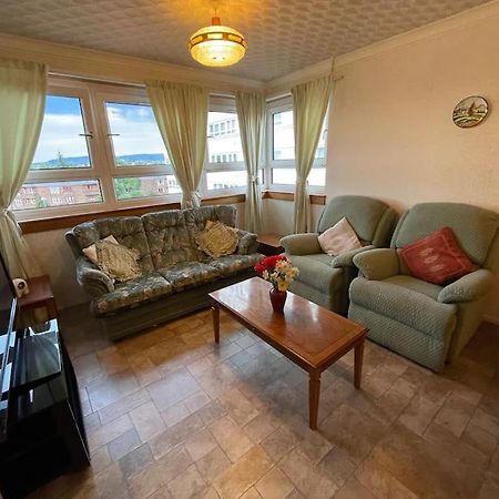 West End Hidden Gem - Modern 2-Bedroom Apartment With Residents Patio Glasgow Dış mekan fotoğraf